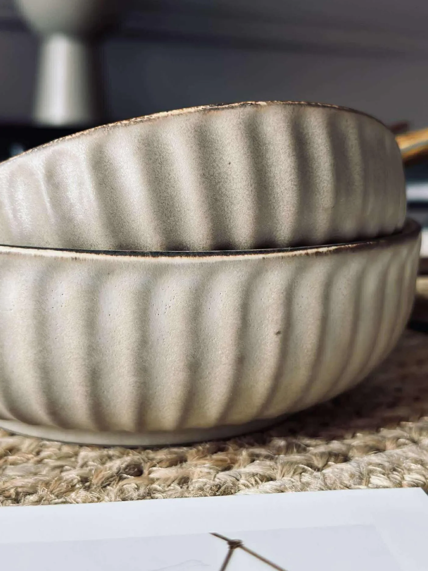 Skål VIGA strib stentøj - Mat brun 12cm