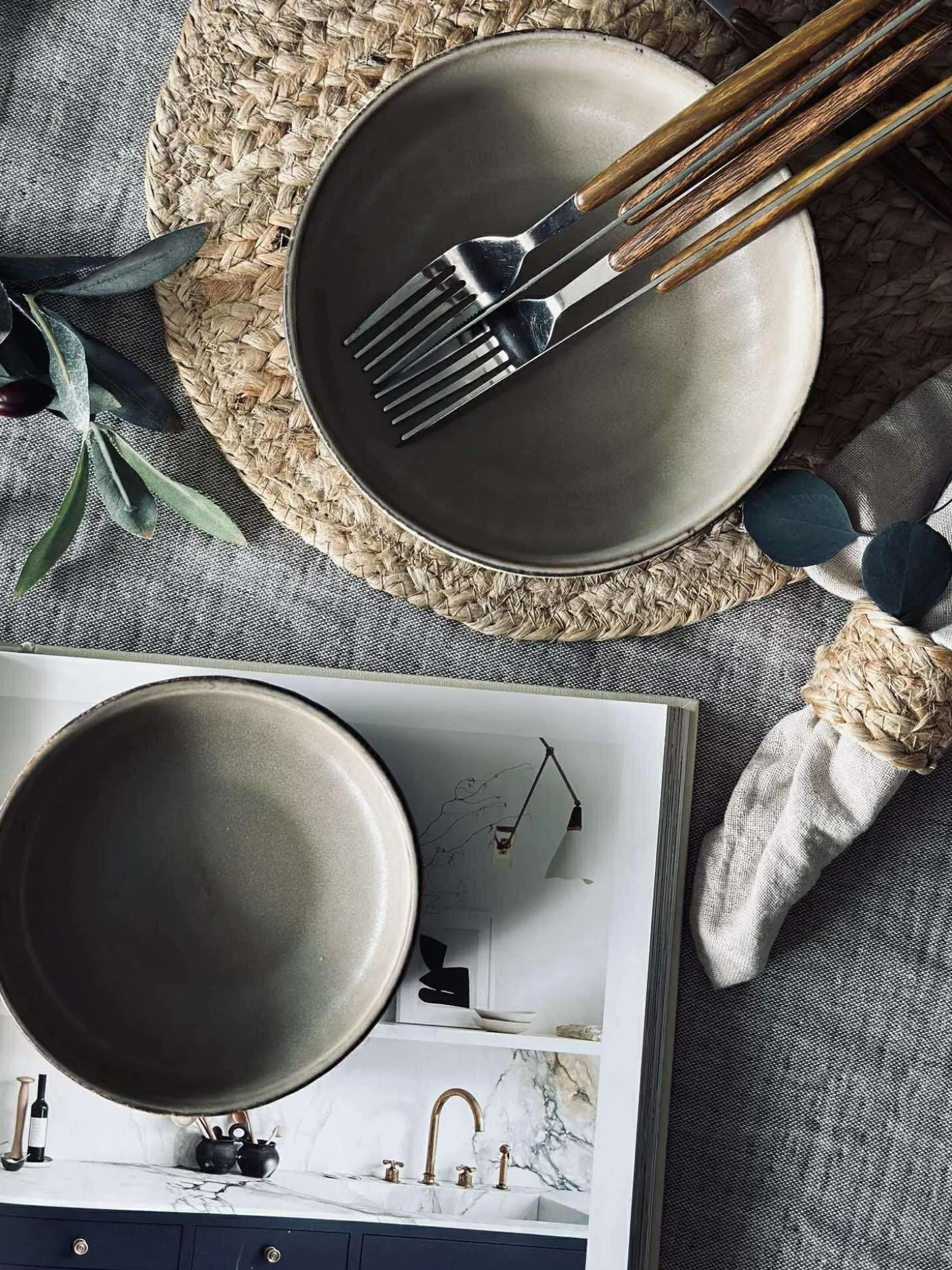 Skål VIGA strib stentøj - Mat brun 12cm