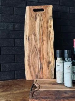 Skærebræt i olieret akacietræ