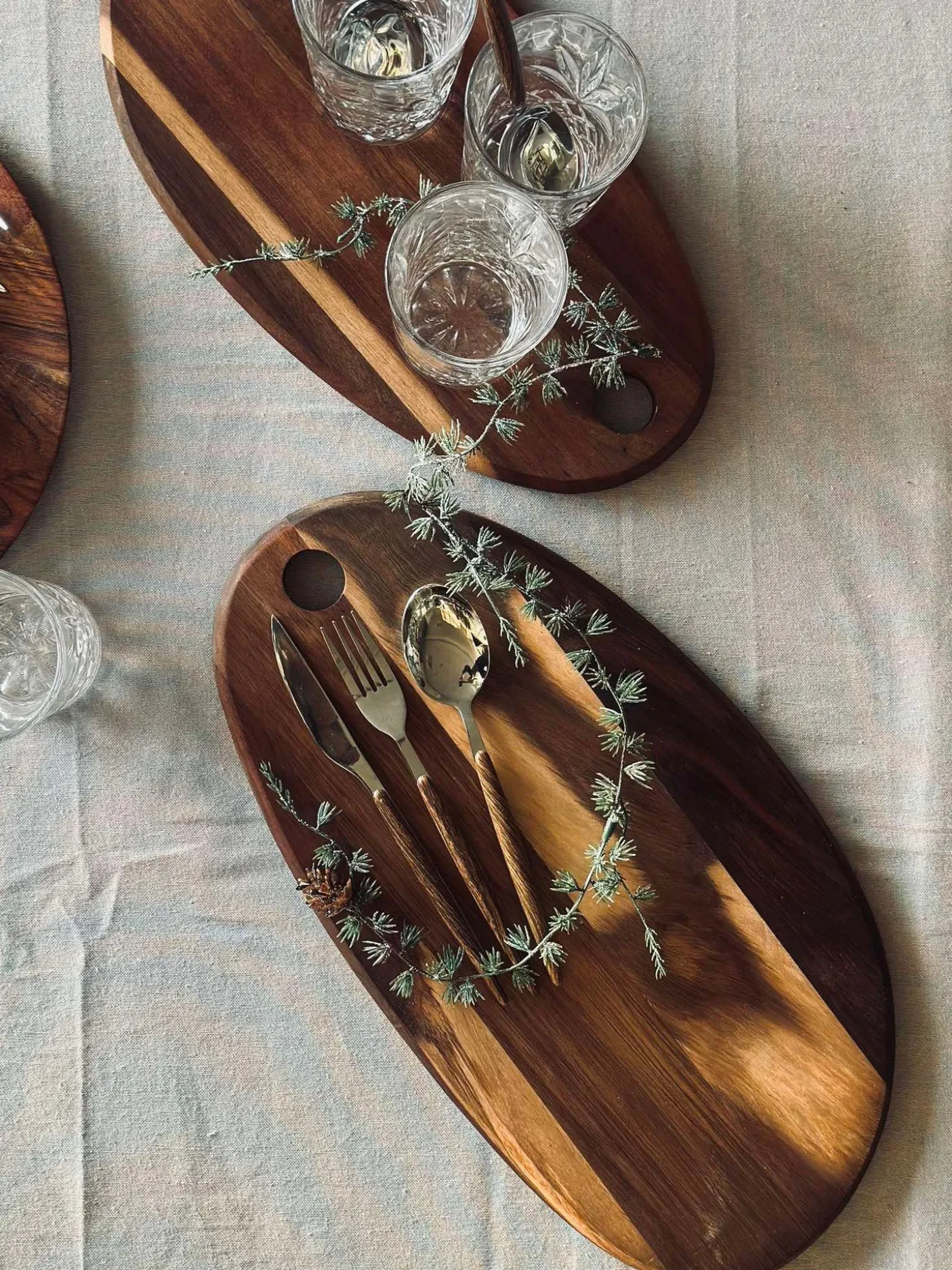 Skærebræt organisk akacia 45 cm