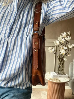 Skuldertaske Neri Small - Walnut