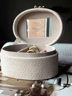 Smykkeskrin med sløjfe