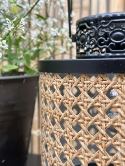 Solar lanterne - French