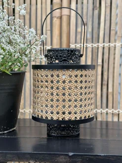 Solar lanterne - French