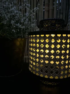 Solar lanterne - French