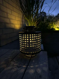 Solar lanterne - French