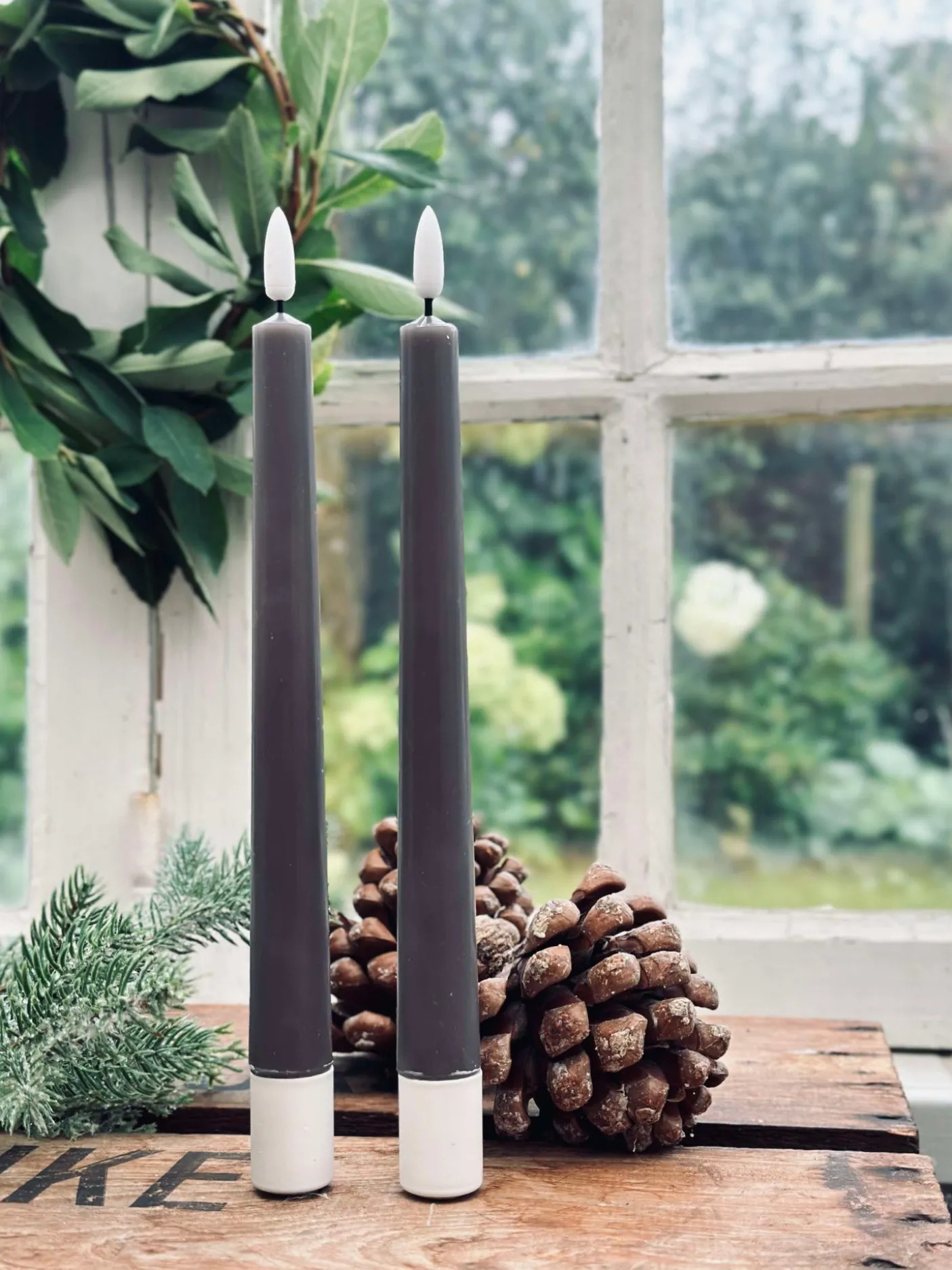 Stagelys / Sæt med 2 stk og fjernbetjening – Sand 24 cm