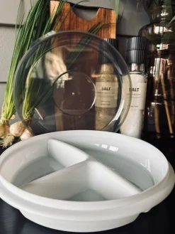 Tallerken med opdeling og låg - Godkendt til mikroovn