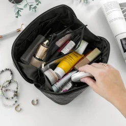 Toilettaske VEGA black