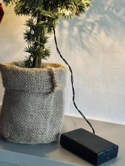 Træ med Lyskæde - 36cm.