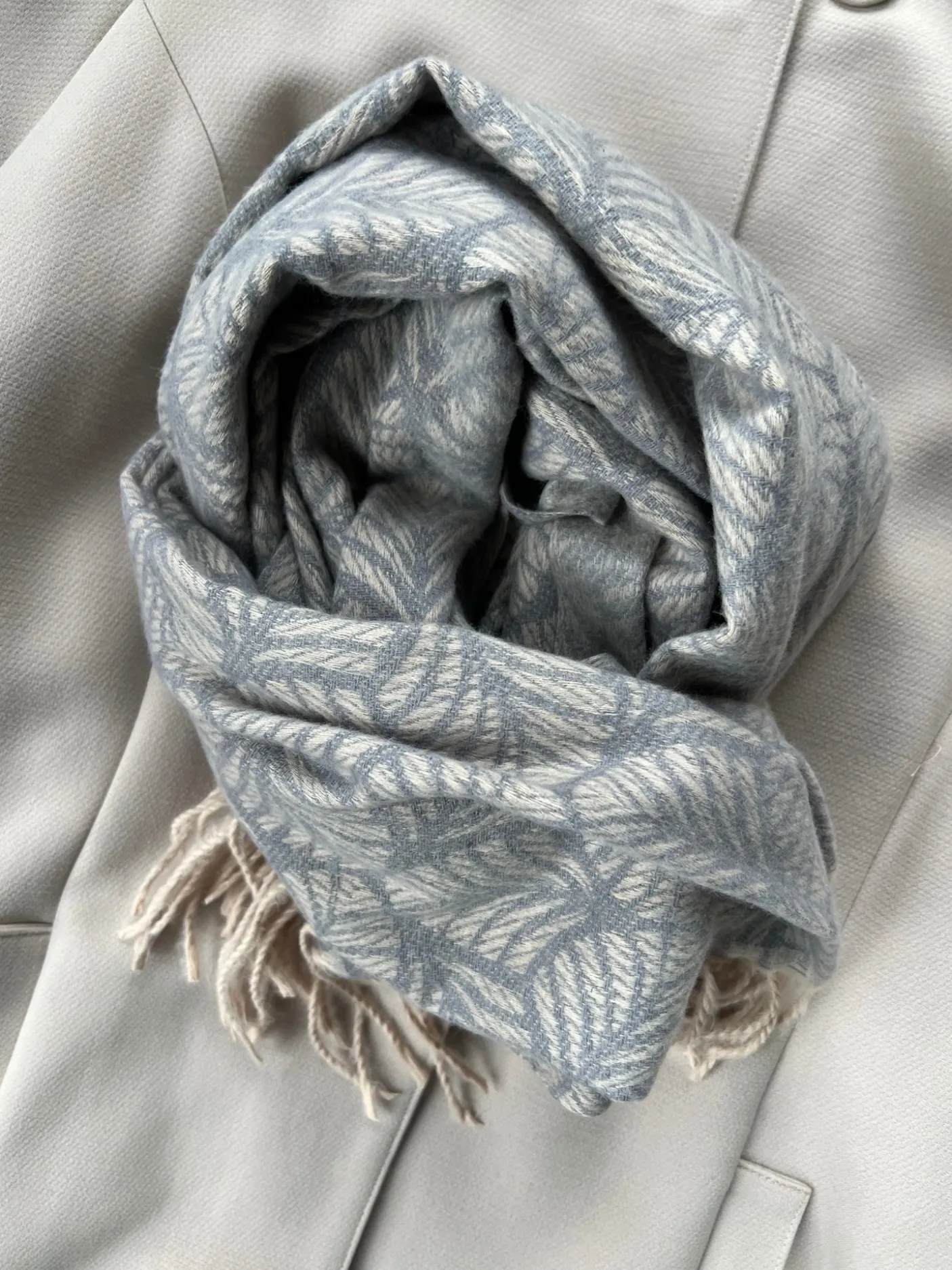 Tørklæde Helena - Stone