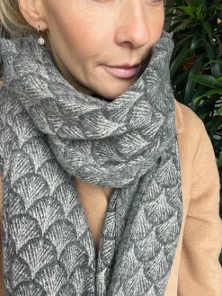 Tørklæde Malene - Black