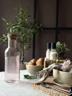 Vandflaske med korkprop – Rosa 1 ltr.