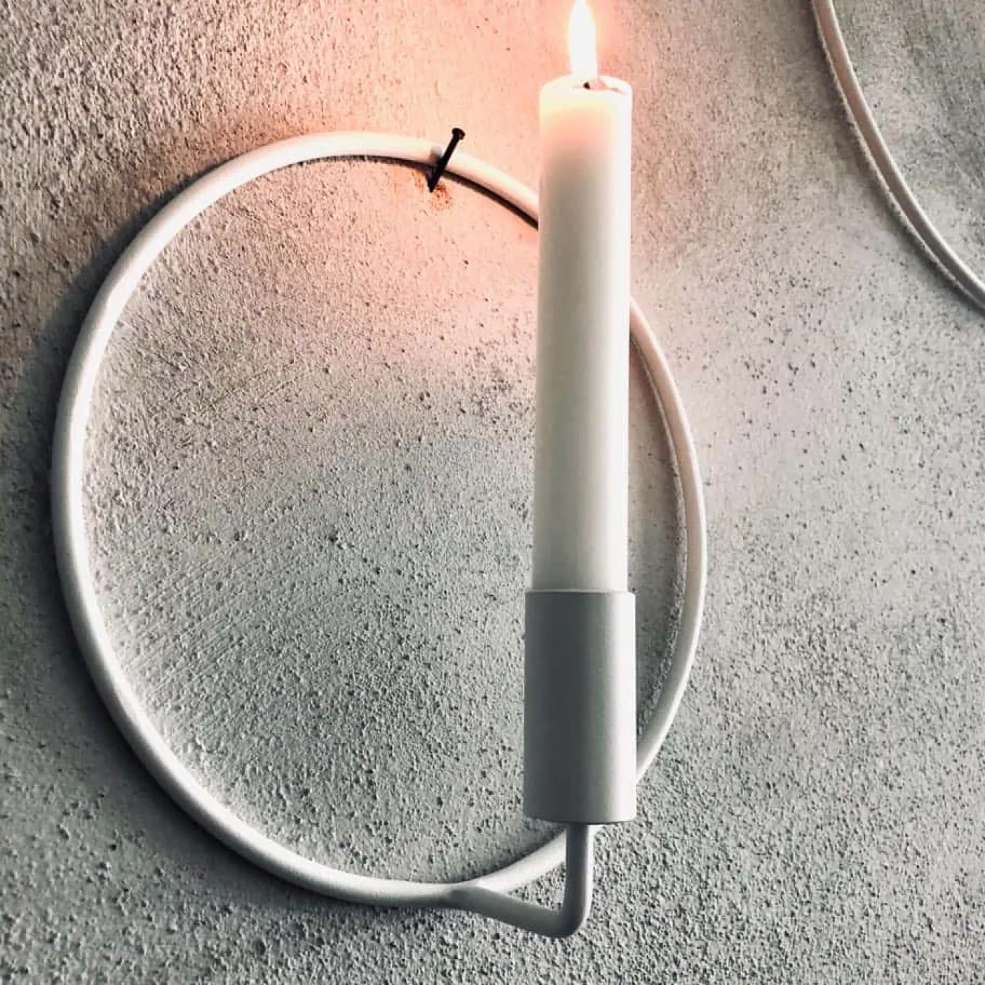 VIAMAJA Cirkel stage – Hvid – Ø 20 cm