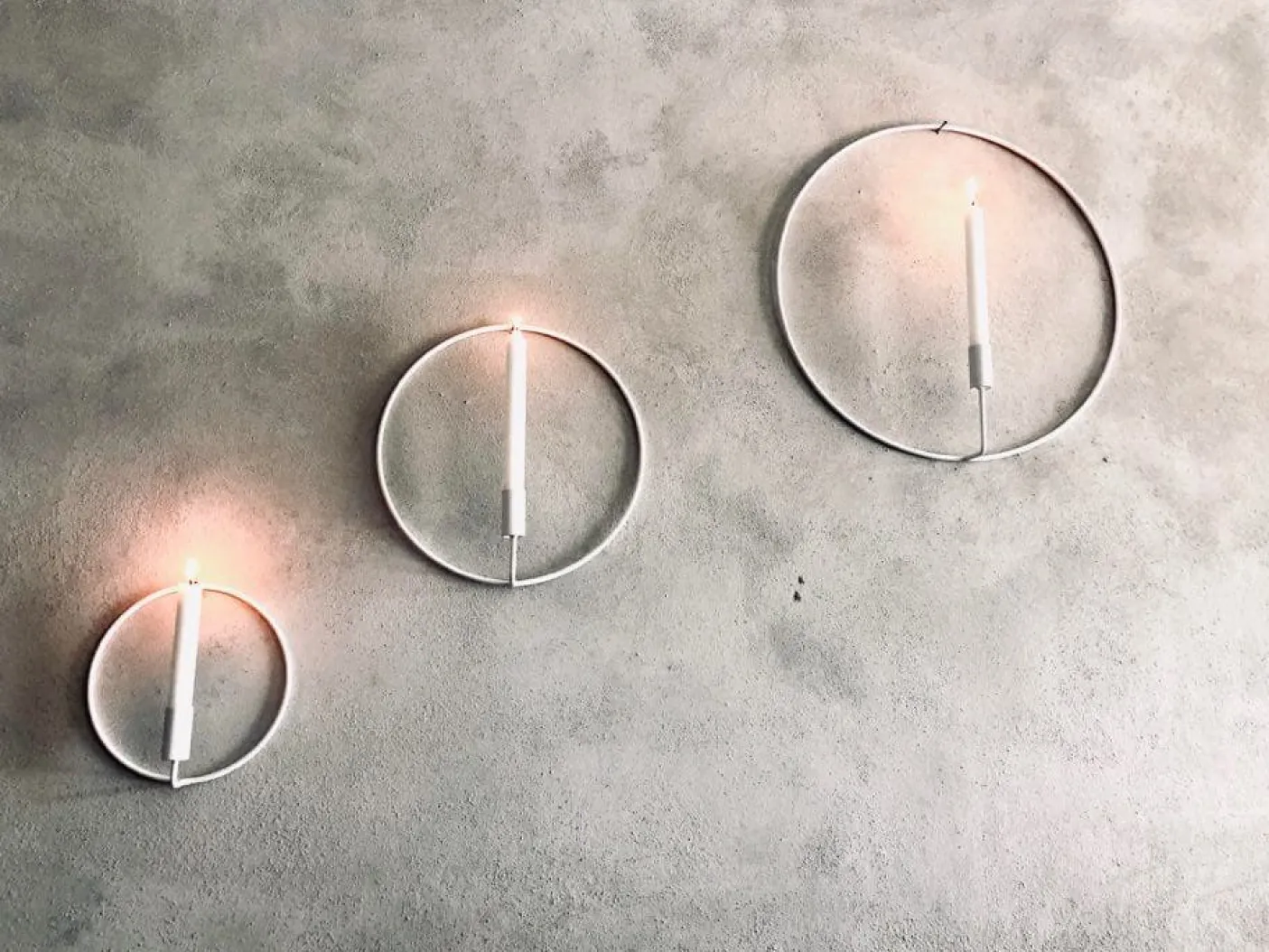 VIAMAJA Cirkel stage – Hvid – Ø 44 cm