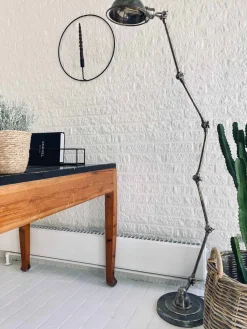 VIAMAJA Cirkel stage – Sort – Ø 44 cm