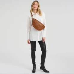 Warsaw bumbag i håndflettet skind - Vintage cognac